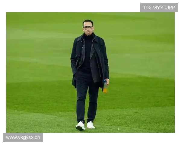 切尔西主帅执教稳定性受到质疑,对球队赛季成绩形成压力 切尔西主帅执教稳定性受到质疑,对球队赛季成绩形成压力