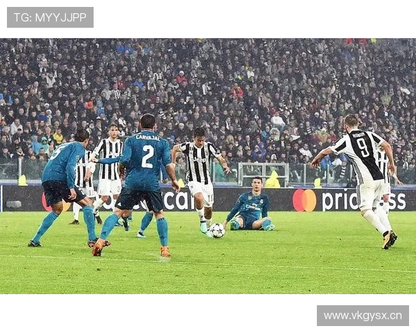 尤文中场关键战连接乏力，表面运转正常实则协同缺失