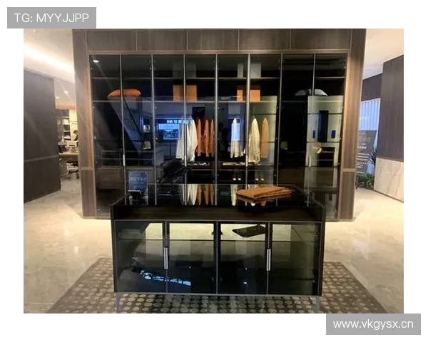 威少衣柜里塞满高定西装，训练完直接走秀？